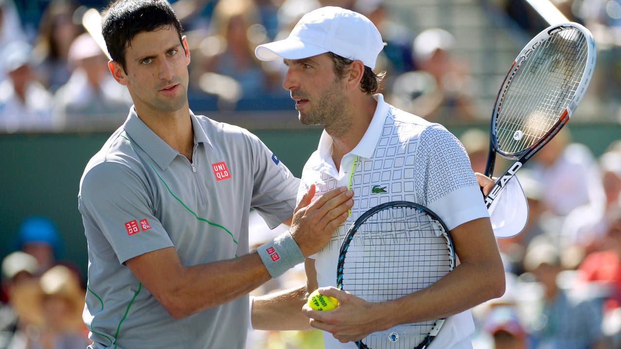 Djokovic, Isner win to reach Indian Wells semifinals